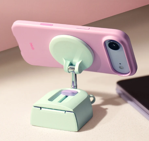 BT21 TATA Magnetic Travel Stand