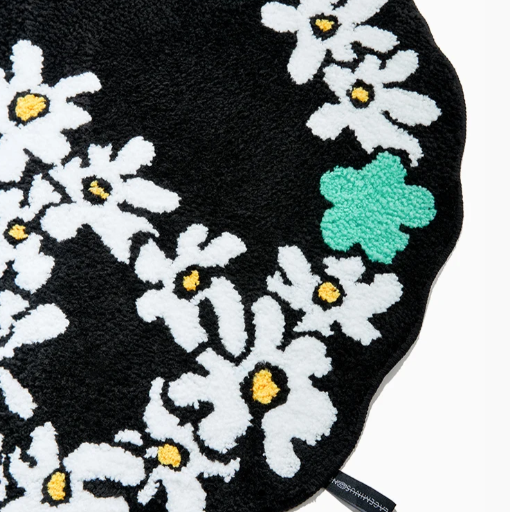 PEACEMINUSONE X ZO&FRIENDS Rug