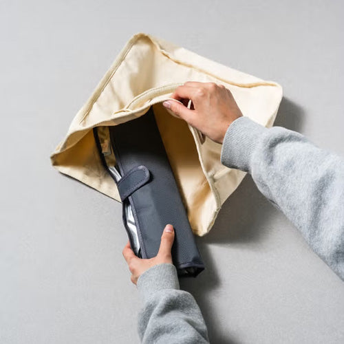 Travel Heat Resistant Hair Straightener Iron Pouch [DAISO]